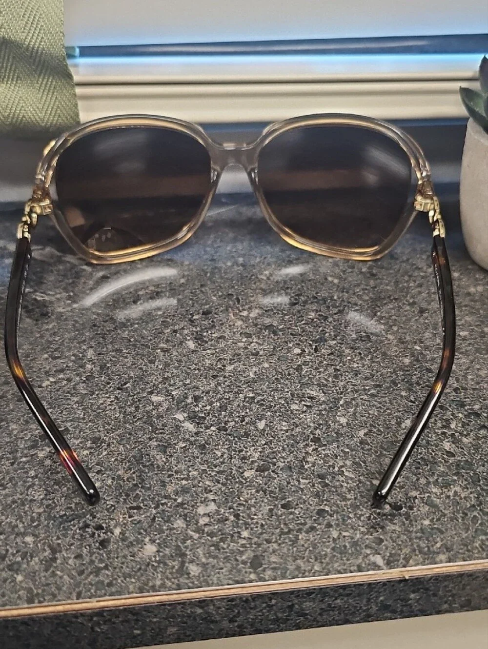 Coach Brown Gradient Oversized Women’s Sunglasses with Gold Accents HC 8145